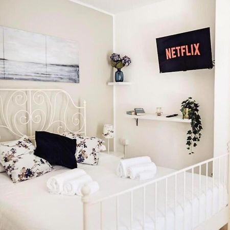 Torre Dalu' - A Due Passi Dalla Spiaggia Di Porta Vecchia, Con Terrazzo Privato E Netflix Monopoli Zewnętrze zdjęcie